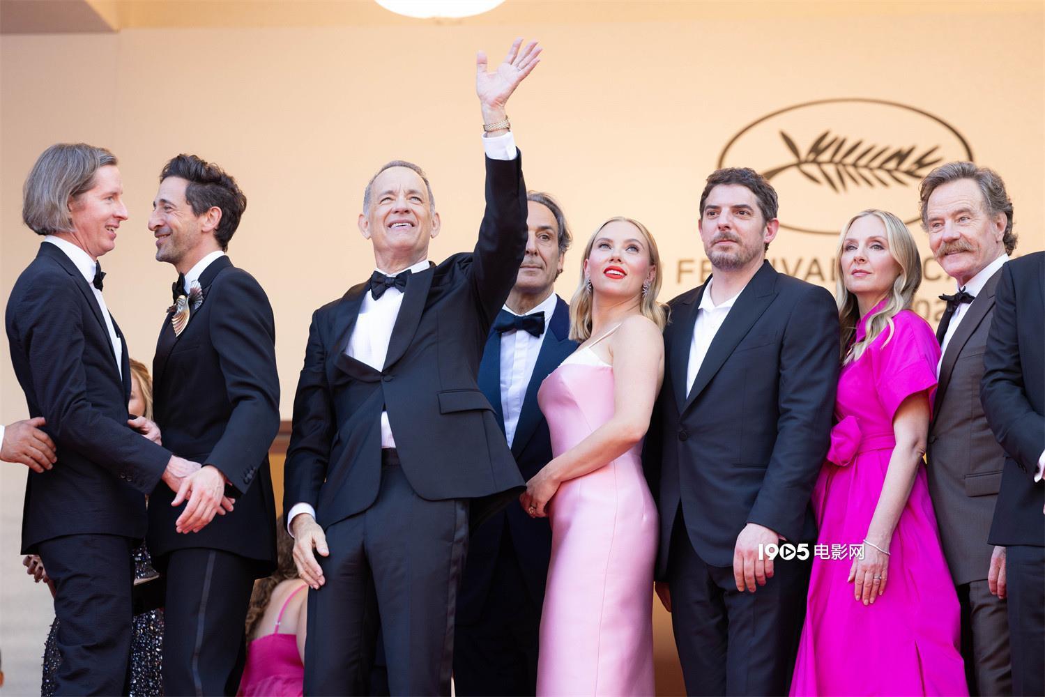 《小行星城》戛纳首映 斯嘉丽、汤姆·汉克斯亮相