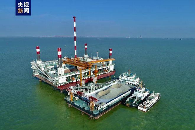 世界之最！历时5年，长约6.8公里，深中通道海底隧道成功合龙：总用钢量近32万吨，是“鸟巢”3倍