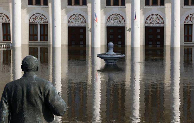 泽连斯基：把这话告诉普京！