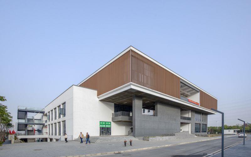06