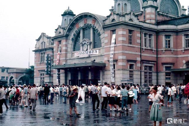 韩国房价跌穿，有区域成交量暴跌70%，大量房东因还不起钱紧急出逃