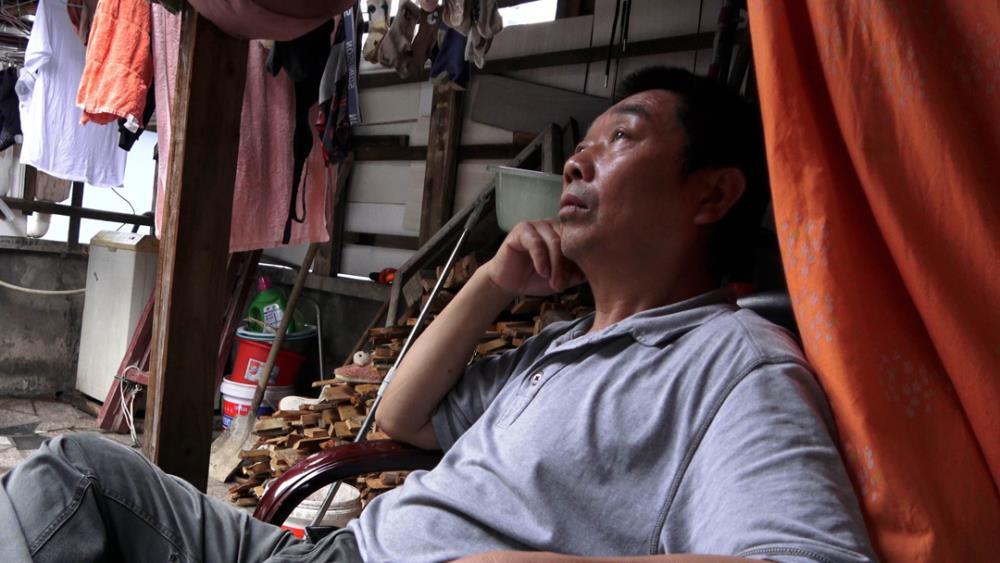 章莹颖父亲的心碎直播