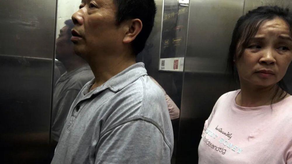 章莹颖父亲的心碎直播