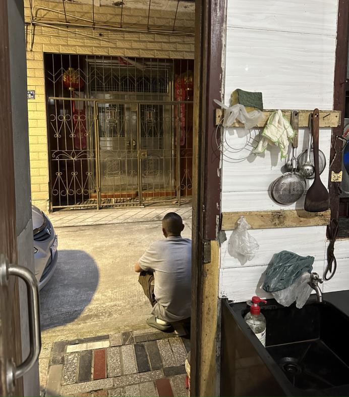 章莹颖父亲的心碎直播