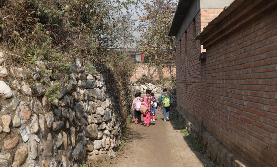 农村娃考上北大，学校政府奖励20万，他借此帮家里在县城买套房