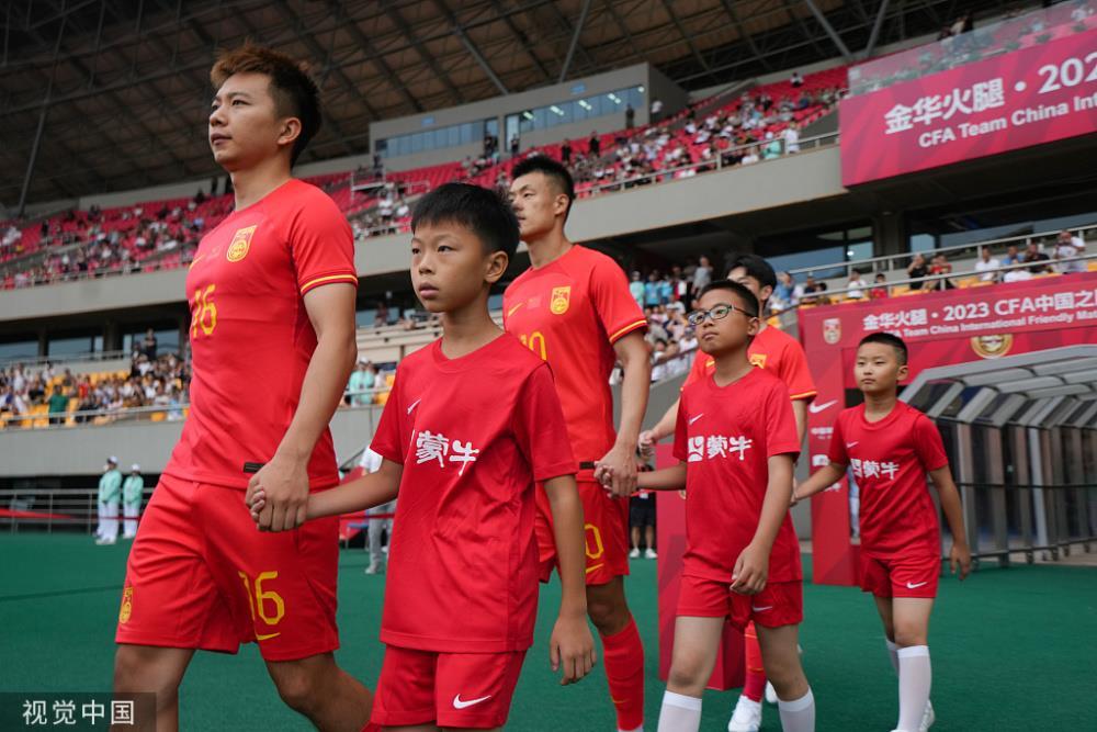 10分钟连丢3球，国足U24亚运队1-3主场不敌韩国