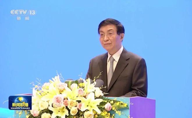 在东南沿海举行的大会，几个细节值得关注