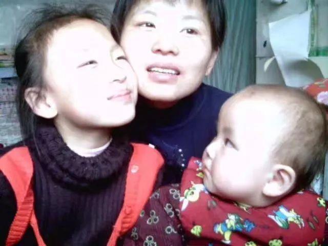 我发现了妈妈结婚前日记：称朋友出嫁是走向“坟墓”，自嘲天真已走远