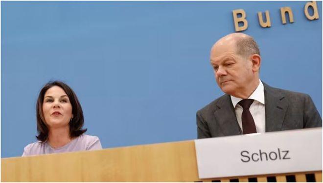 法国外长：这场峰会，马克龙也想去