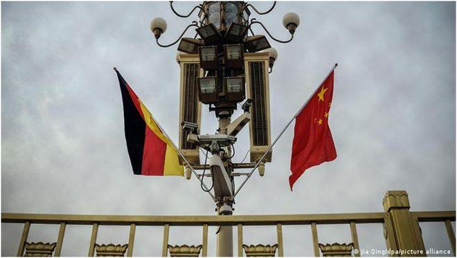 法国外长：这场峰会，马克龙也想去