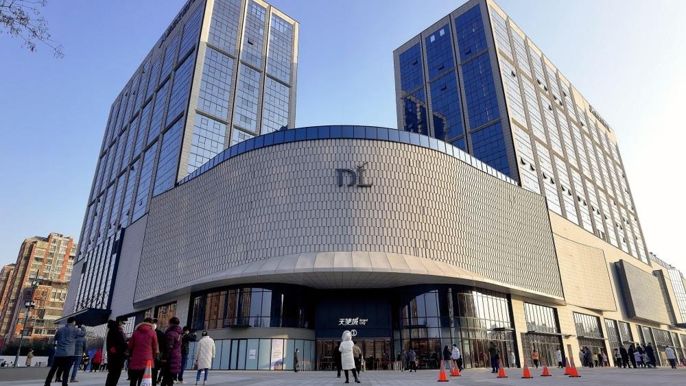 胖东来董事长于东来退休：董事长、总经理到50岁，不管多大能力都必须下来