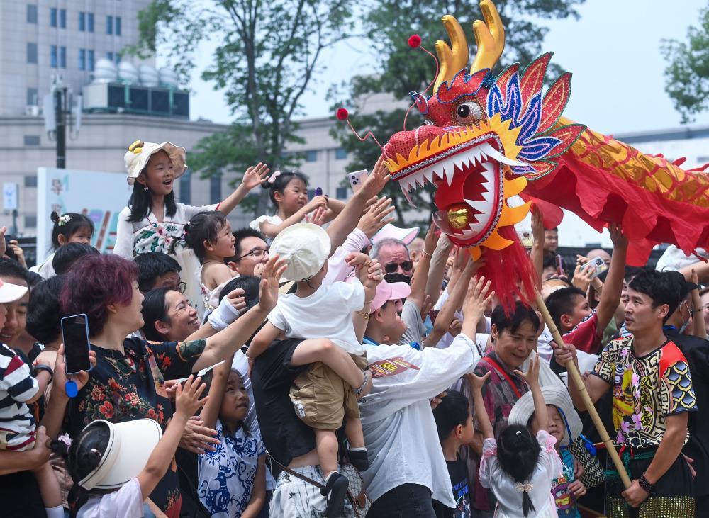 端午假期迎来消费热潮！非遗游，避暑游，红色旅游持续火爆