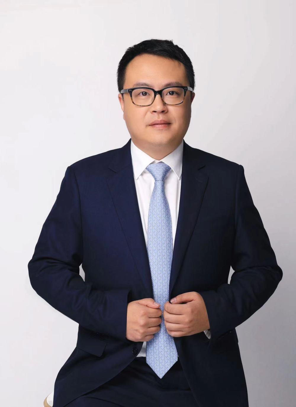 京东多业务线高管调整：胡伟出任物流CEO，闫小兵接管创新零售部