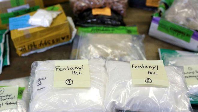 华春莹连发推,点破了布林肯与美国司法部的“双簧”