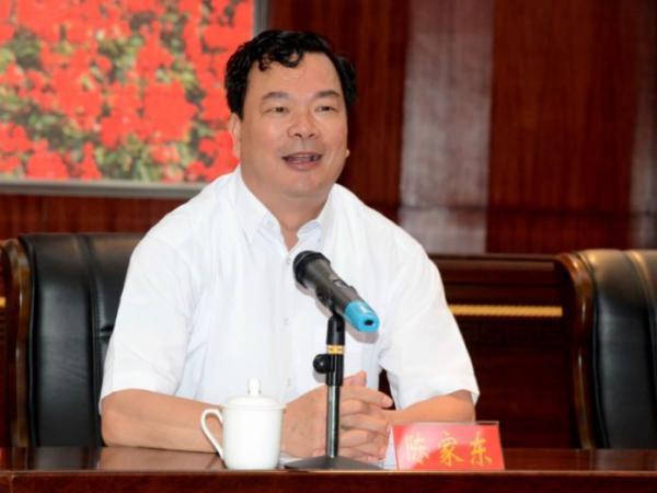 老虎受审后，又被公开“点名”！中纪委机关报曾发文：这是一种严重的腐败行为！