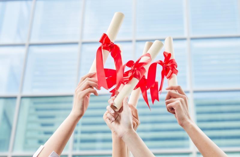 天津商贸学院是虚假大学吗？？