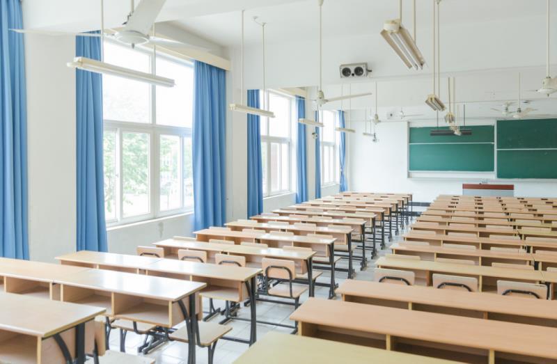 戏剧影视表演专业读几年？