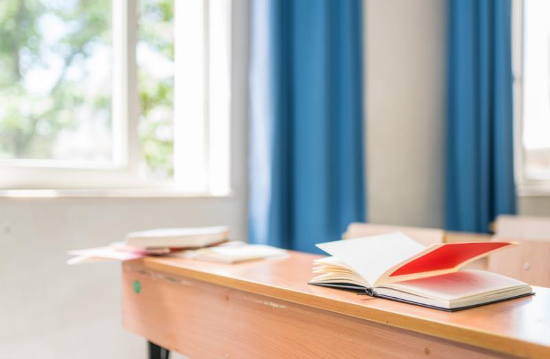 船舶电子电气工程专业读几年？