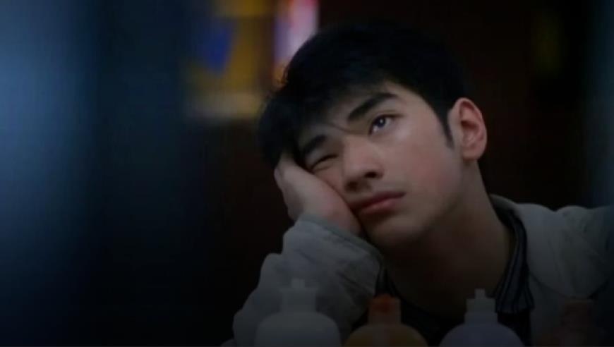 “上四休三”的老板后悔了，打工人的幻想破灭了