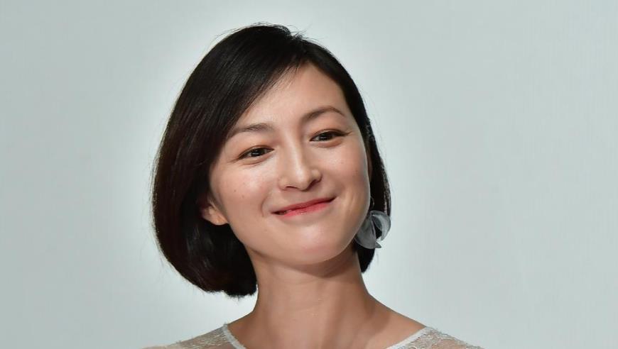 广末凉子道歉，承认出轨厨师，演艺事业将无限期停工