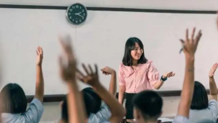 这两地的优秀校长和教师，不让“挖”了