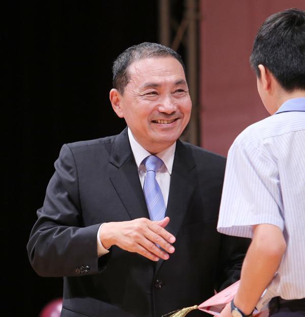 刘和平：“金小刀”出手，侯友宜能否逆势而上？