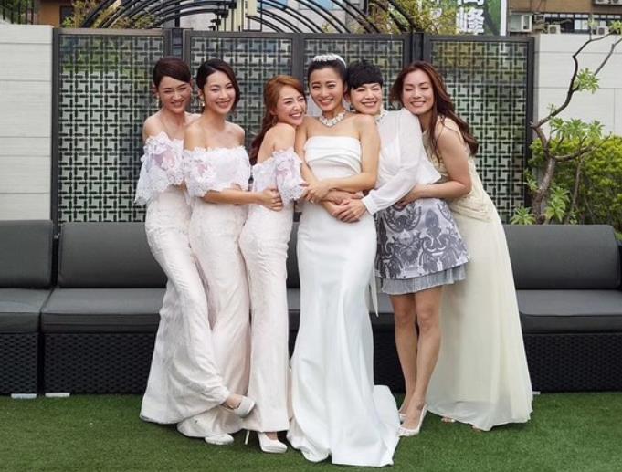 七朵花成员周雳岑去世年仅35岁，陈乔恩发文悼念，丈夫到灵堂送别