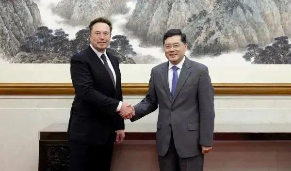 砸完中国锅，还想吃中国饭？