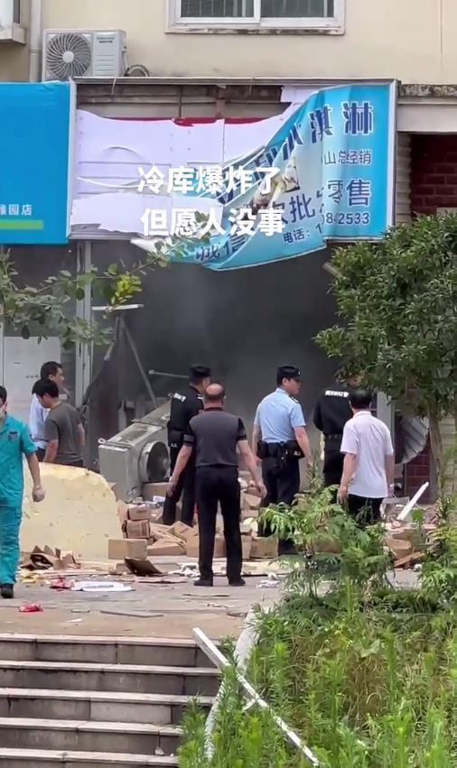 河南信阳一雪糕店爆炸致夫妻一死一伤，官方：冰柜压缩机故障引发