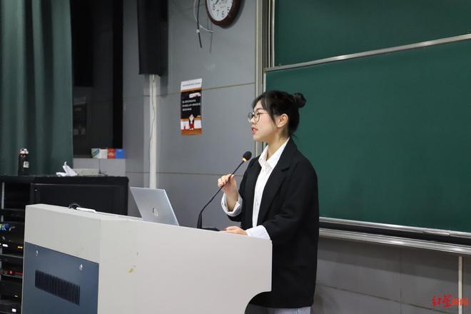 对话“分享励志求学”走红的凉山女孩：考上浙大保研清华，本科4年存下16万元