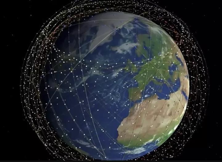 杭州上空22颗连线飞过的不明飞行物，专家确认应是马斯克星链，我国今年发射首星即将拥有自己的星链