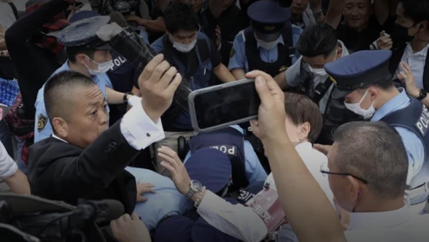 湖北五峰山体滑坡已致5伤9失联，省长王忠林赴现场指导组织救援