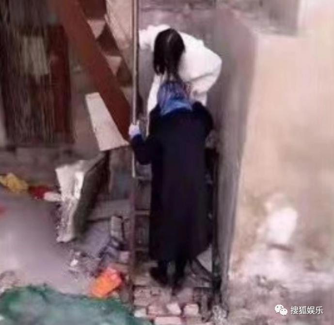 又被批出卖色相赚钱？她就是走不出擦边怪圈吗