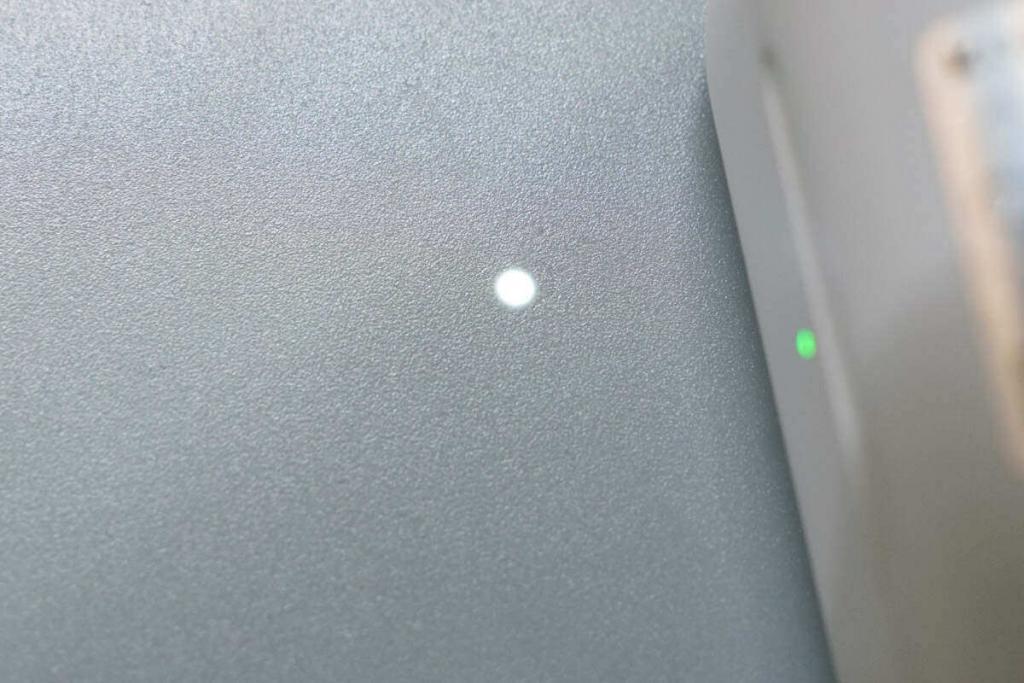 床头夜灯，无线充电更可行，宜家照明无线充电座体验