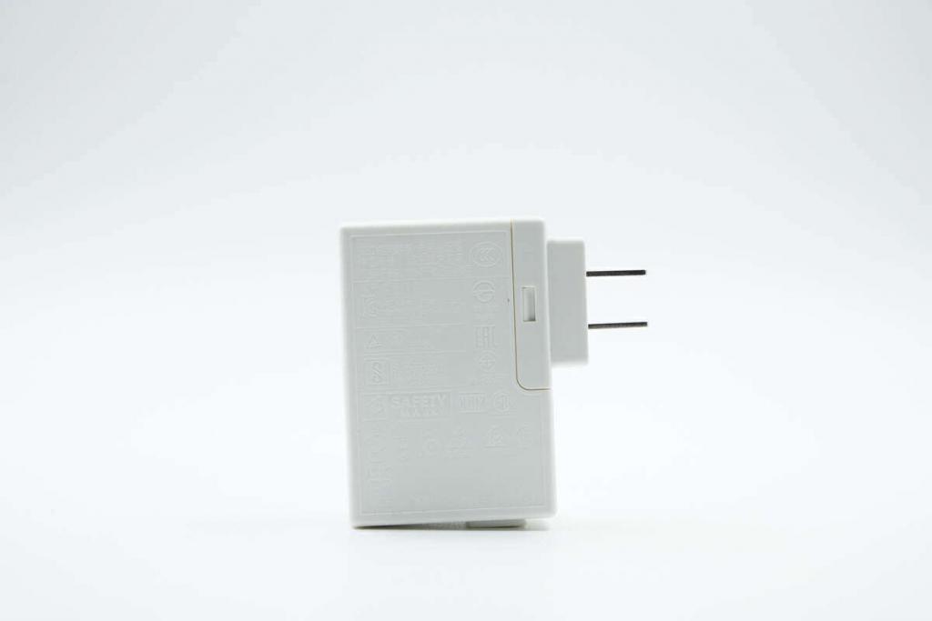 床头夜灯，无线充电更可行，宜家照明无线充电座体验