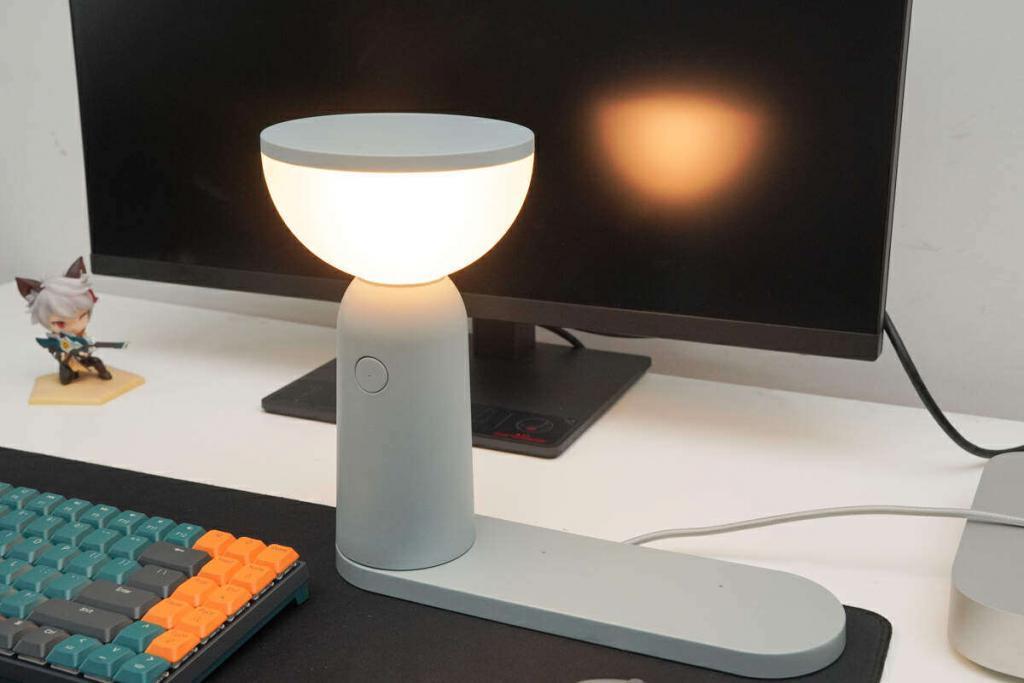 床头夜灯，无线充电更可行，宜家照明无线充电座体验