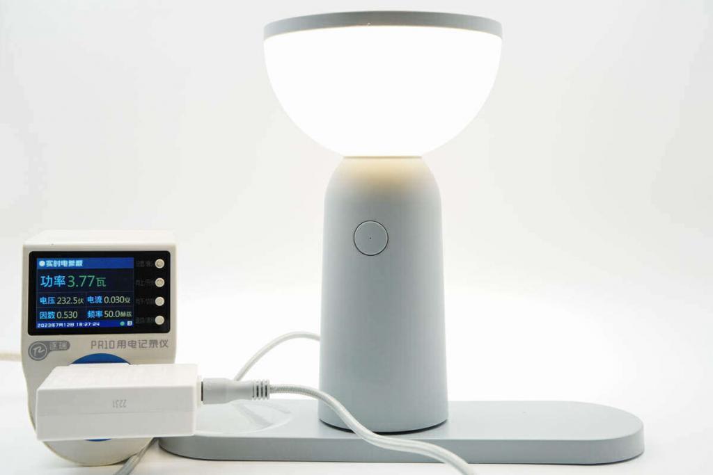 床头夜灯，无线充电更可行，宜家照明无线充电座体验