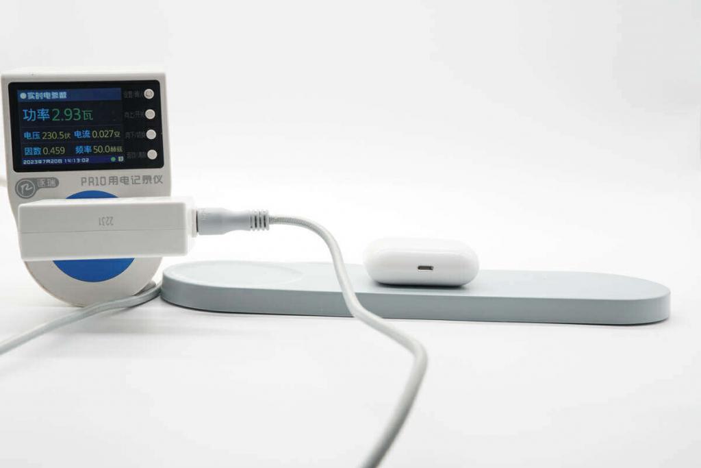 床头夜灯，无线充电更可行，宜家照明无线充电座体验