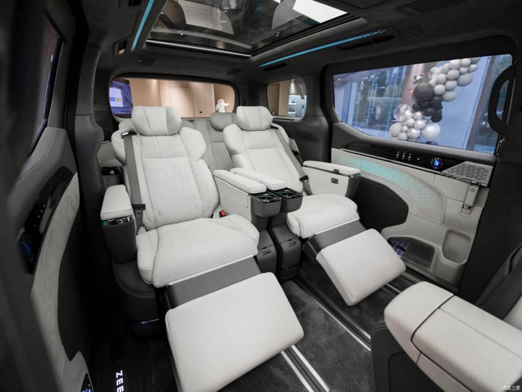 国产新势力，扯下了传统合资 MPV 最后的遮羞布