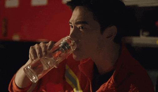 娱乐圈新“油王”是黄晓明，还是他？