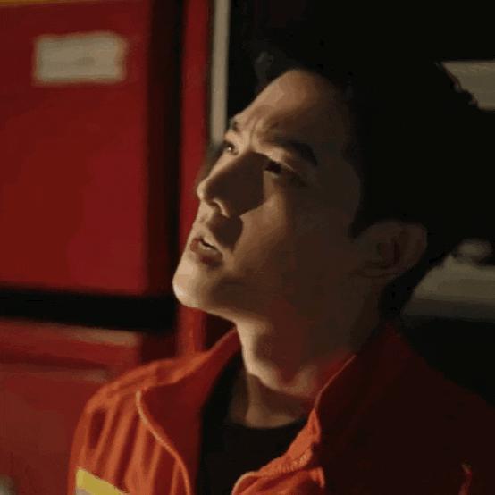 杨洋破防连删热评！演技拉胯又不听劝，风评猛跌官方也发声