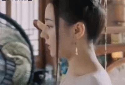 谁教你这么剪的？生怕大家看到他们接吻吗？
