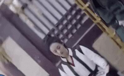 谁教你这么剪的？生怕大家看到他们接吻吗？