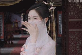 谁教你这么剪的？生怕大家看到他们接吻吗？