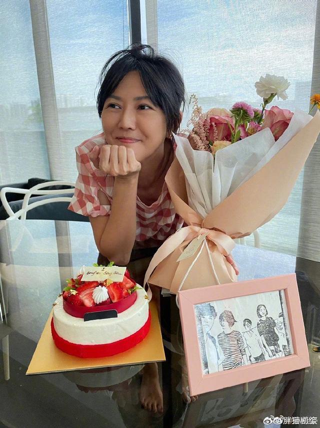 韩红发文为孙燕姿庆生 俏皮喊话“悄悄进北京看秀也不说”