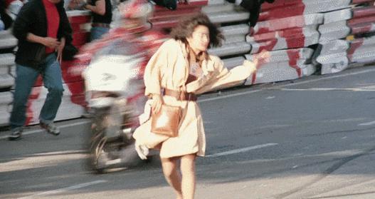 完了，周润发也扑街了……