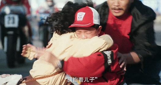 完了，周润发也扑街了……