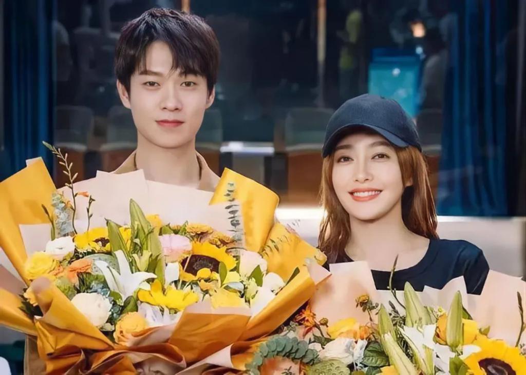 就算是新晋顶流魏大勋，和秦岚在一起也属于高攀