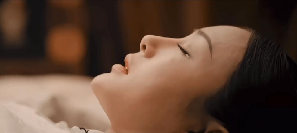 就算是新晋顶流魏大勋，和秦岚在一起也属于高攀