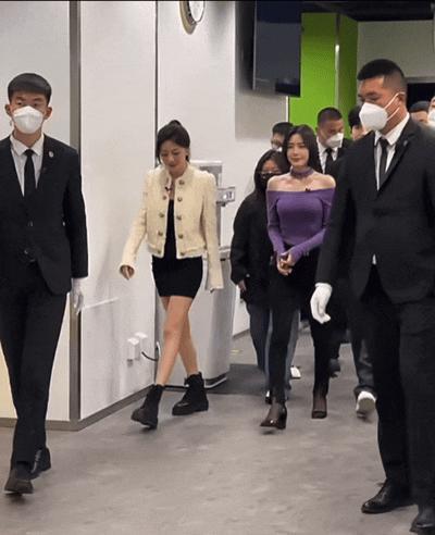 就算是新晋顶流魏大勋，和秦岚在一起也属于高攀